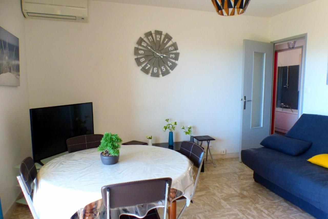 Bright Of 44 M With A Balcony Sanary-sur-Mer